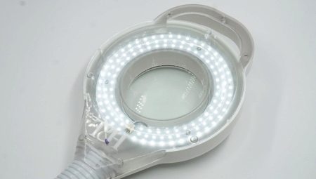Floor magnifying lamps