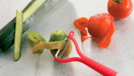 Tupperware peeler review
