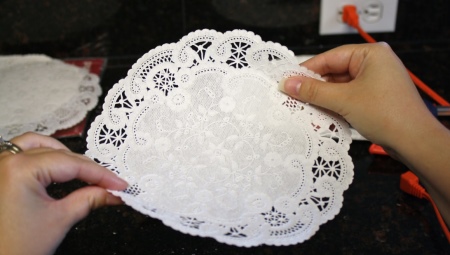 Description and scope of use of openwork paper napkins