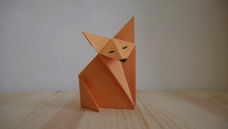 Origami in the form of a fox