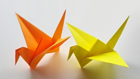 Origami in the form of a crane