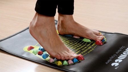Features of foot massage mats