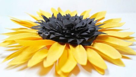 Tournesol en papier ondulé