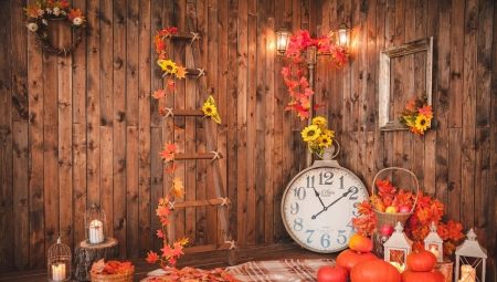 Variety of autumn photo zones
