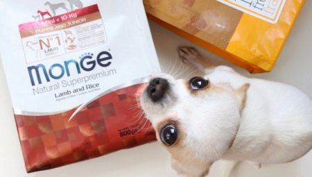 Variety of Monge dry dog foods