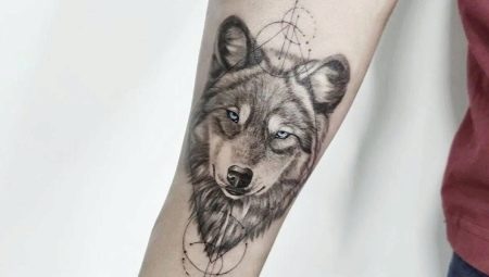 Wolf tattoo: meaning and sketches