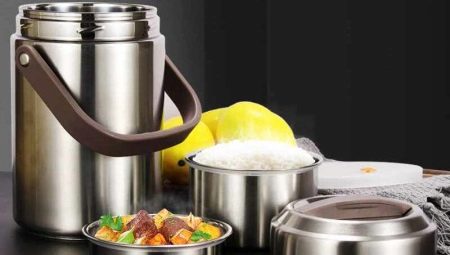 Thermos pour aliments avec récipients