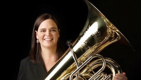 Tuba: description and playing the instrument