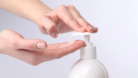 Moisturizers for the intimate area