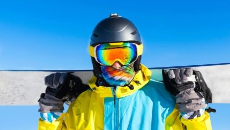 All About Snowboard Masks