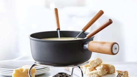 Choosing a fondue for cheese