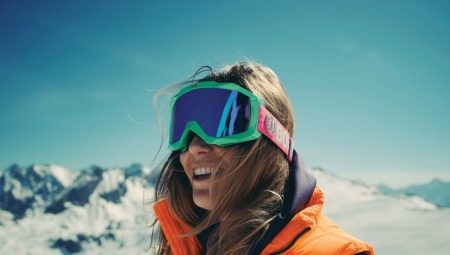 Choosing snowboard goggles