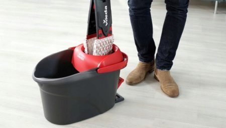 Choosing a bucket mop