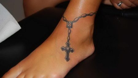 The value of a tattoo in the form of a chain and options for its sketches