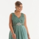 What styles of dresses are suitable for overweight women?