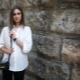 How to wear a white women's shirt