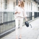 What can I wear with beige pants?