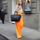 What can I wear with colored pants?