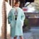 Coat with fur pockets