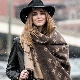 How to tie a scarf around your neck beautifully?