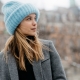 Hat with an English elastic band