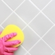 Putting things in order in the bathroom: how to clean the seams between the tiles?