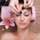 Gouache facial massage technique