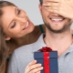 What to give your husband for a paper wedding?