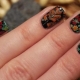 Khokhloma on nails: design techniques and trends
