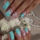 How to decorate your nails beautifully in blue and white?