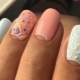 How to make a voluminous nail design?