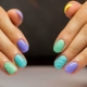 Interesting ideas for bright manicure for short nails