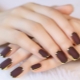 Dark manicure options for short nails
