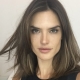 Elongated bob: types and styling tips