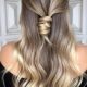 Highlighting on long blond hair