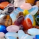 Semiprecious stones: properties, names and subtleties of choice