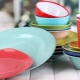 Colored dishes: types and selection