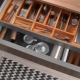 The subtleties of filling kitchen cabinets inside