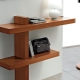 Shelves in the hallway: what are they and how to choose them?
