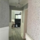 Liquid wallpaper in the corridor: what are they and how to choose the right one?