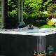 Outdoor jacuzzi: features and choices