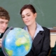 Geography teacher: the pros and cons of the profession, how to become one?