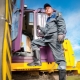 Features of the profession of a pipelayer operator