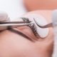 How long do classic eyelash extensions last?