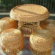 How to weave furniture from newspaper tubes?