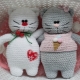 Description and knitting patterns for original amigurumi cats