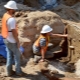 Who is an archaeologist and what does he do?