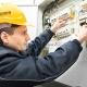 Who is a ship's electrician and what does he do?