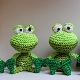 Amigurumi frog: knitting pattern and description