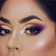 We select New Year's eye makeup
